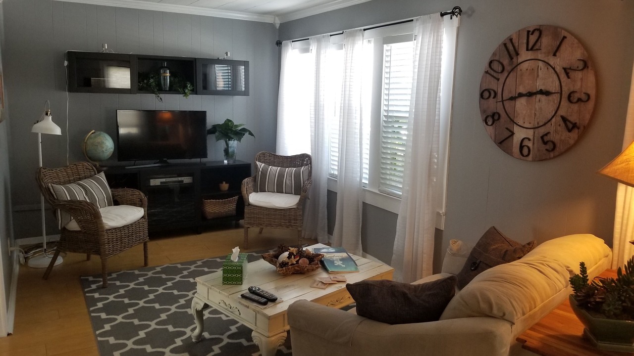 Photo of Livingroom in Tarpon Springs