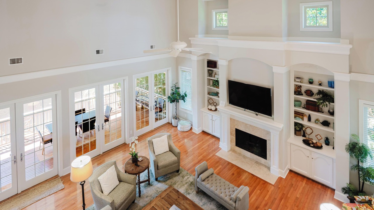 Photo of Livingroom in Folly Field