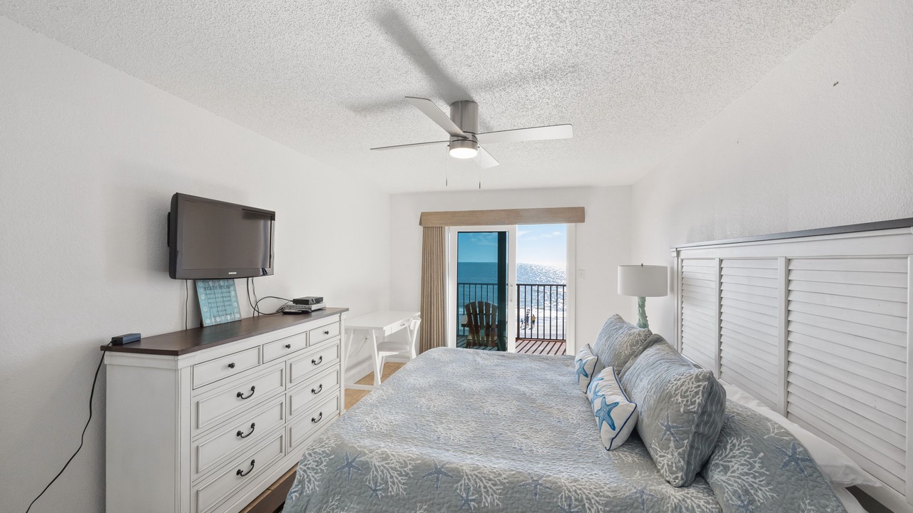 Photo of Bedroom in St. Petersburg - Clearwater