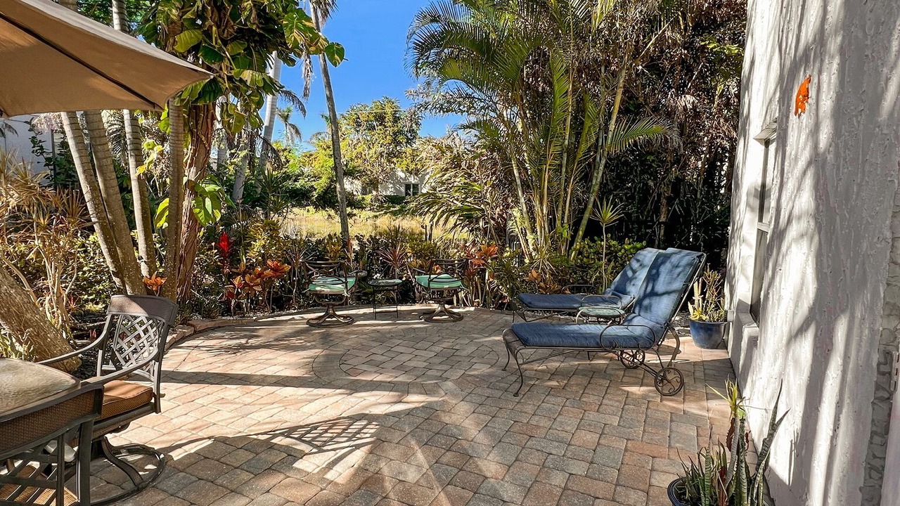 Photo of Patio Balcony in Old Naples