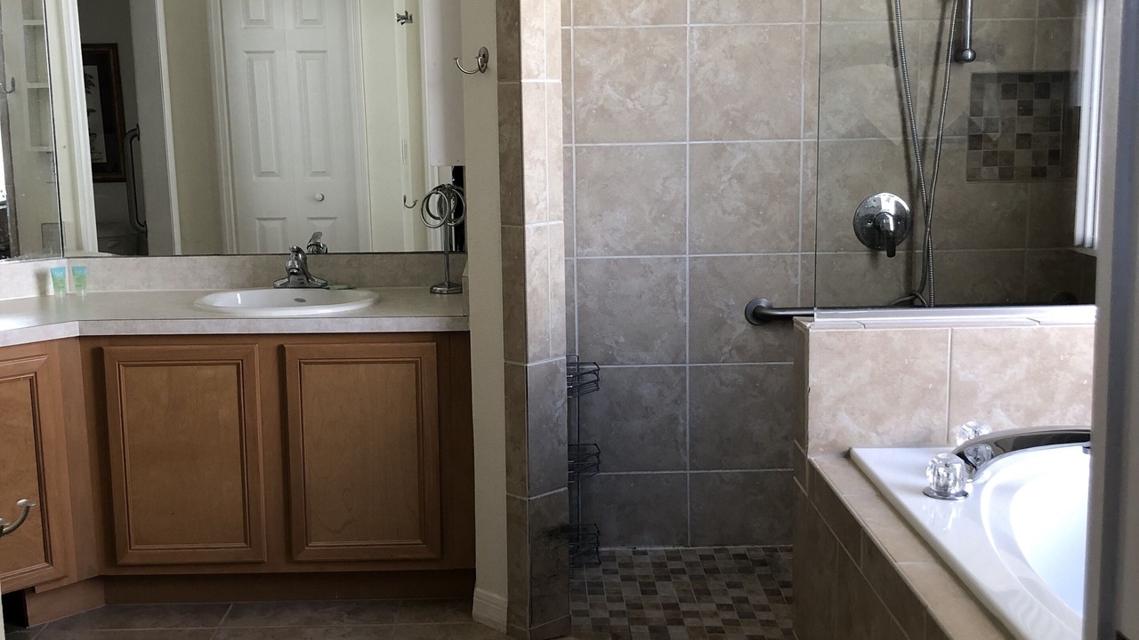 Photo of Bathroom in Calabay Parc
