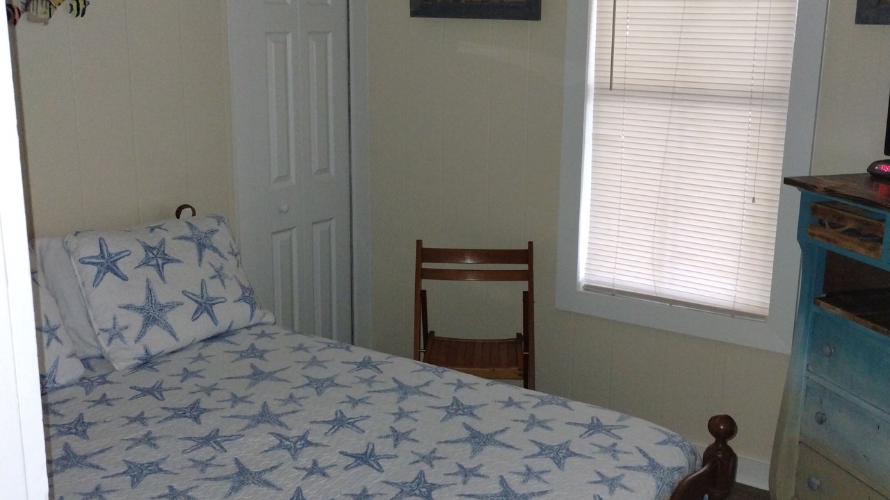 Photo of Bedroom in Inglis