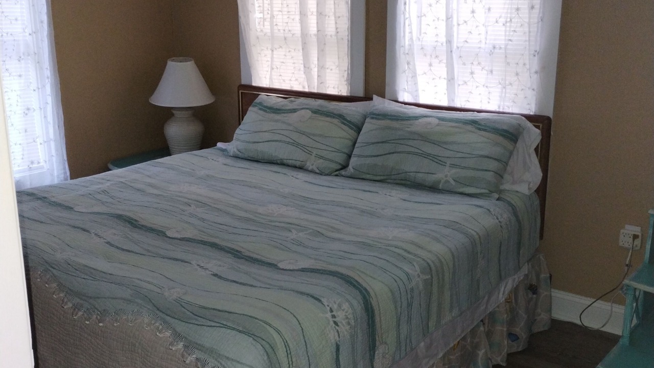 Photo of Bedroom in Inglis