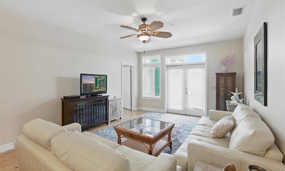 Photo of Livingroom in Steinhatchee