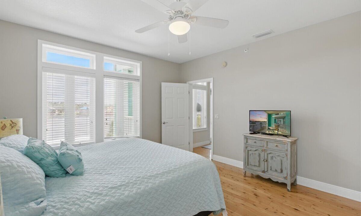 Photo of Bedroom in Steinhatchee