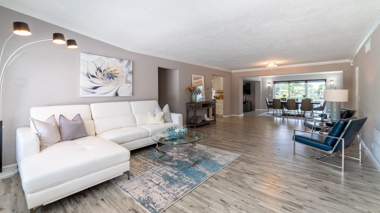 Photo of Livingroom in Lake Clarke Shores