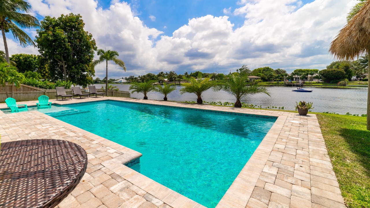 Photo of Outdoor in Lake Clarke Shores