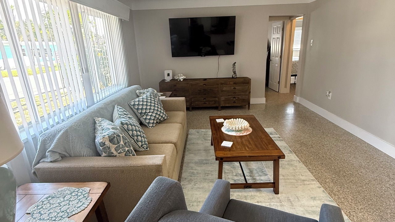 Photo of Livingroom in Redington Beach