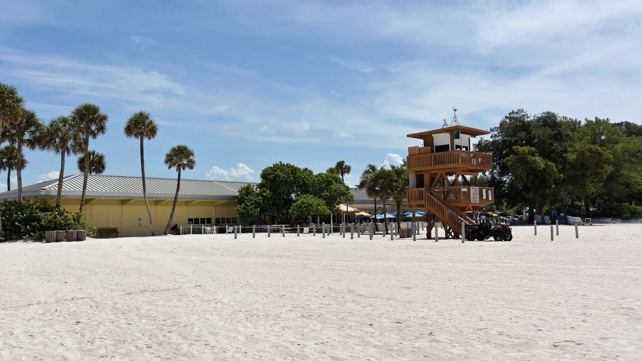 Photo of Others in Anna Maria