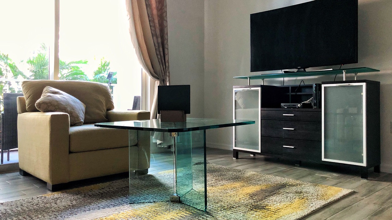 Photo of Livingroom in East Ocean Ave