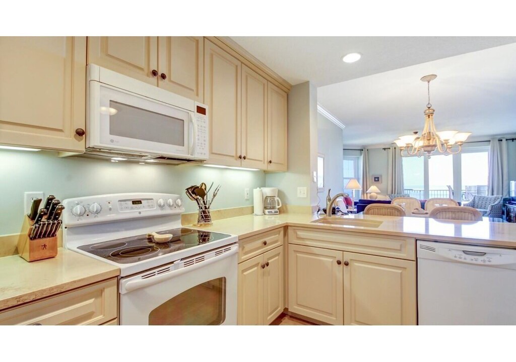 Photo of Kitchen in Amelia City
