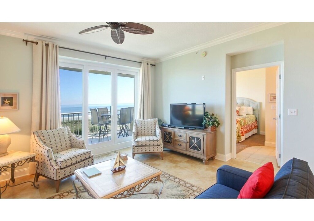 Photo of Livingroom in Amelia City