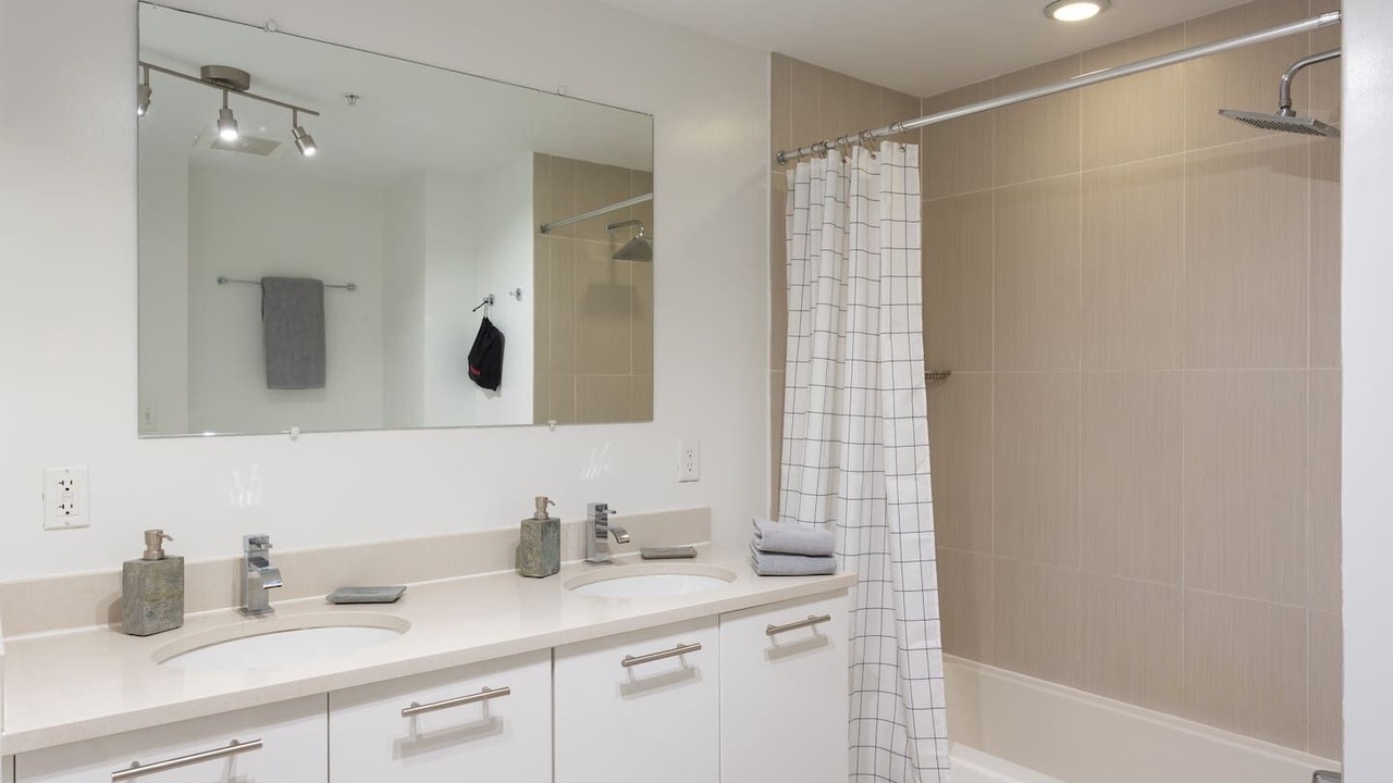 Photo of Bathroom in Midtown