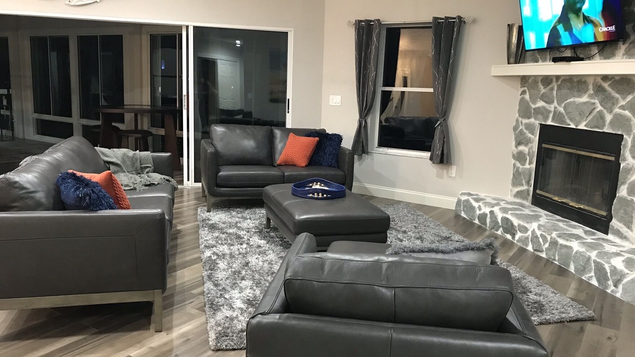 Photo of Livingroom in Spring Hill