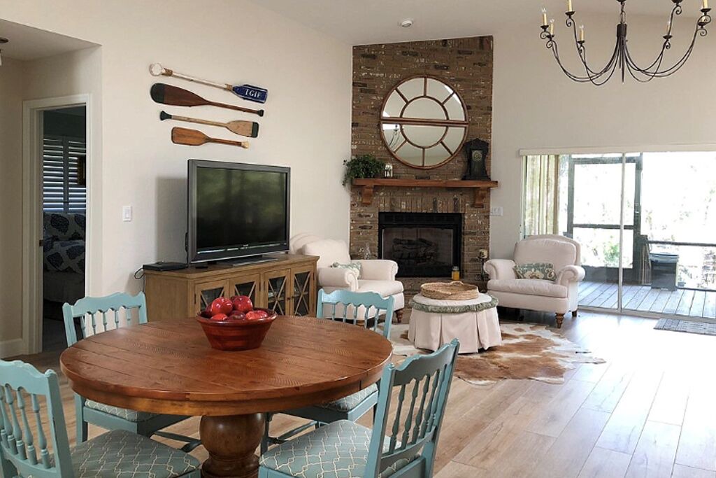 Photo of Livingroom in Branford