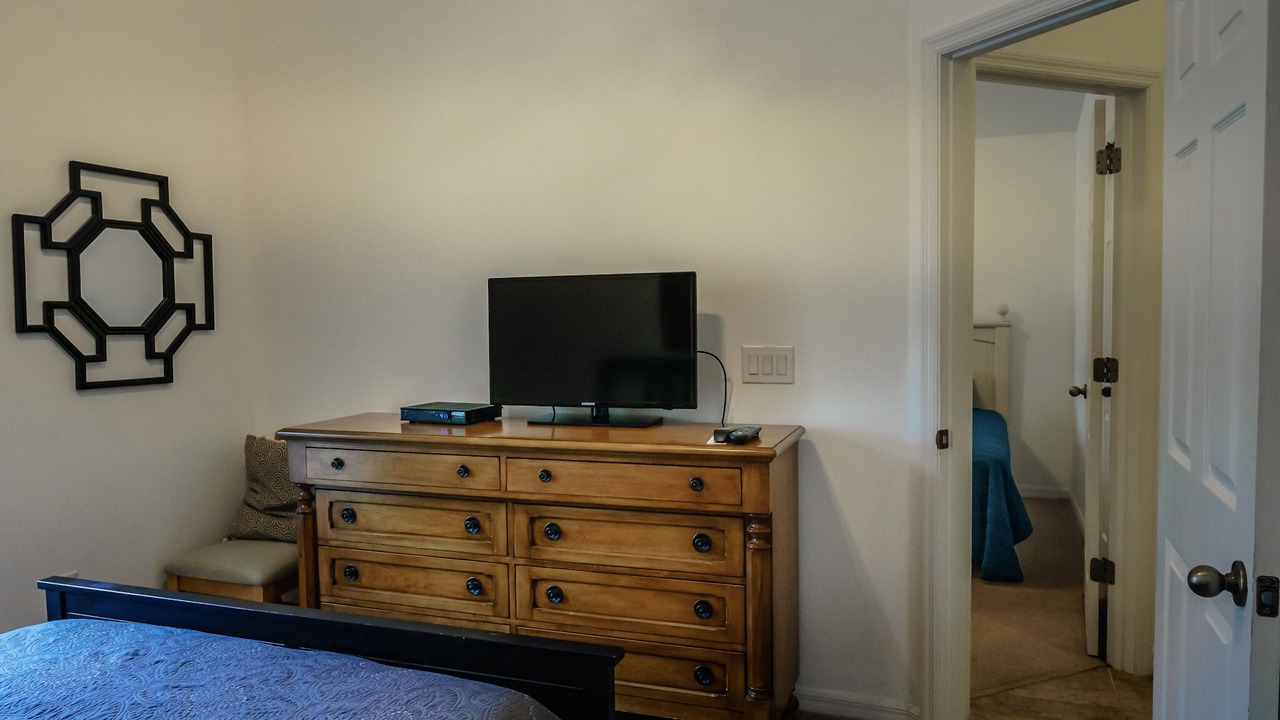 Photo of Bedroom in Watersong