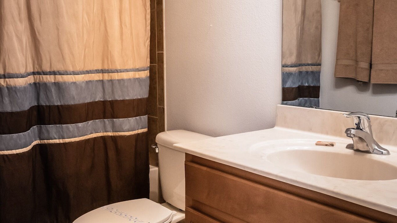 Photo of Bathroom in Watersong
