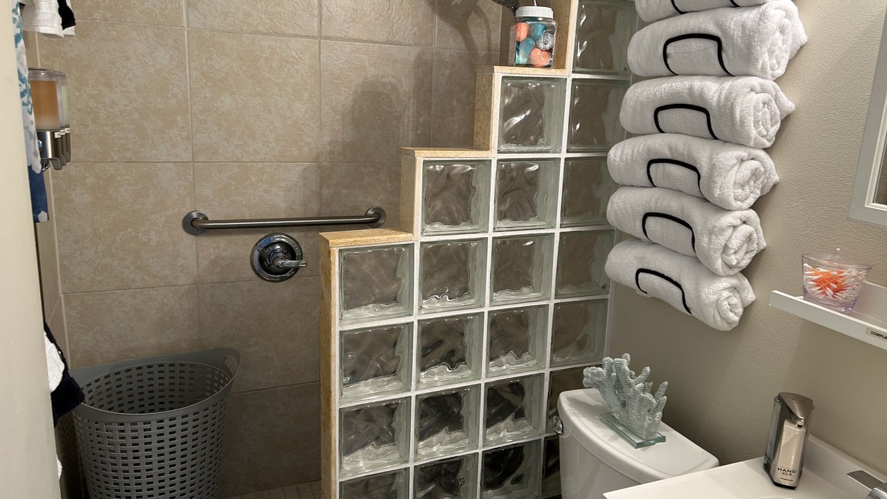 Photo of Bathroom in Ormond Beach