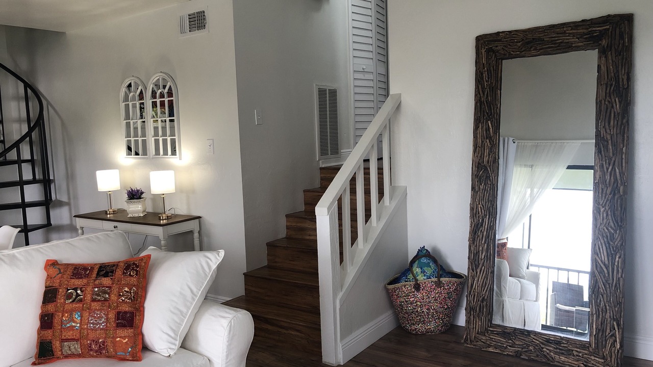 Photo of Livingroom in Palm River Estates