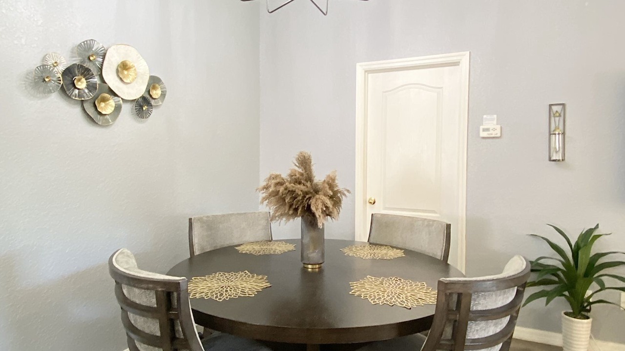 Photo of Bedroom in Silver Creek