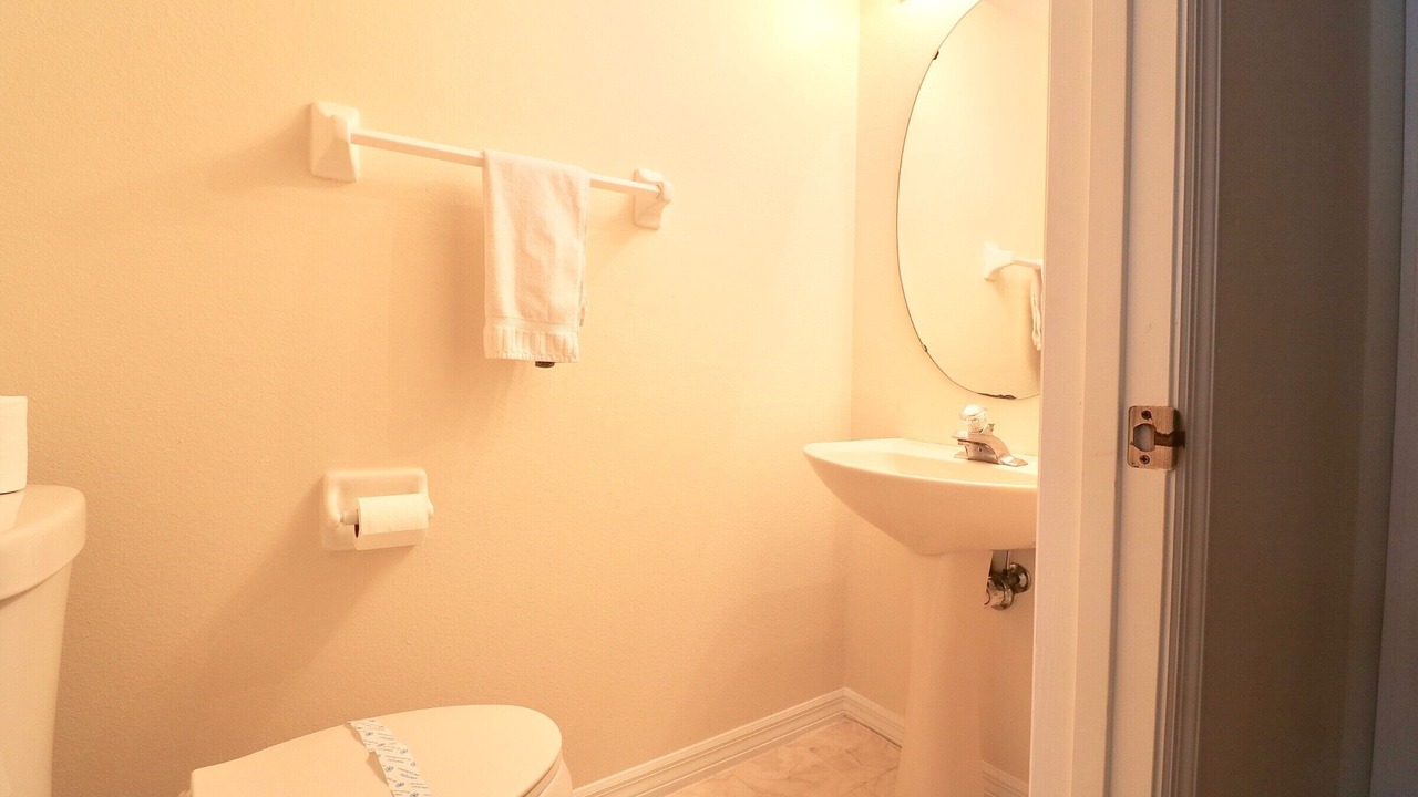 Photo of Bathroom in Lindfields