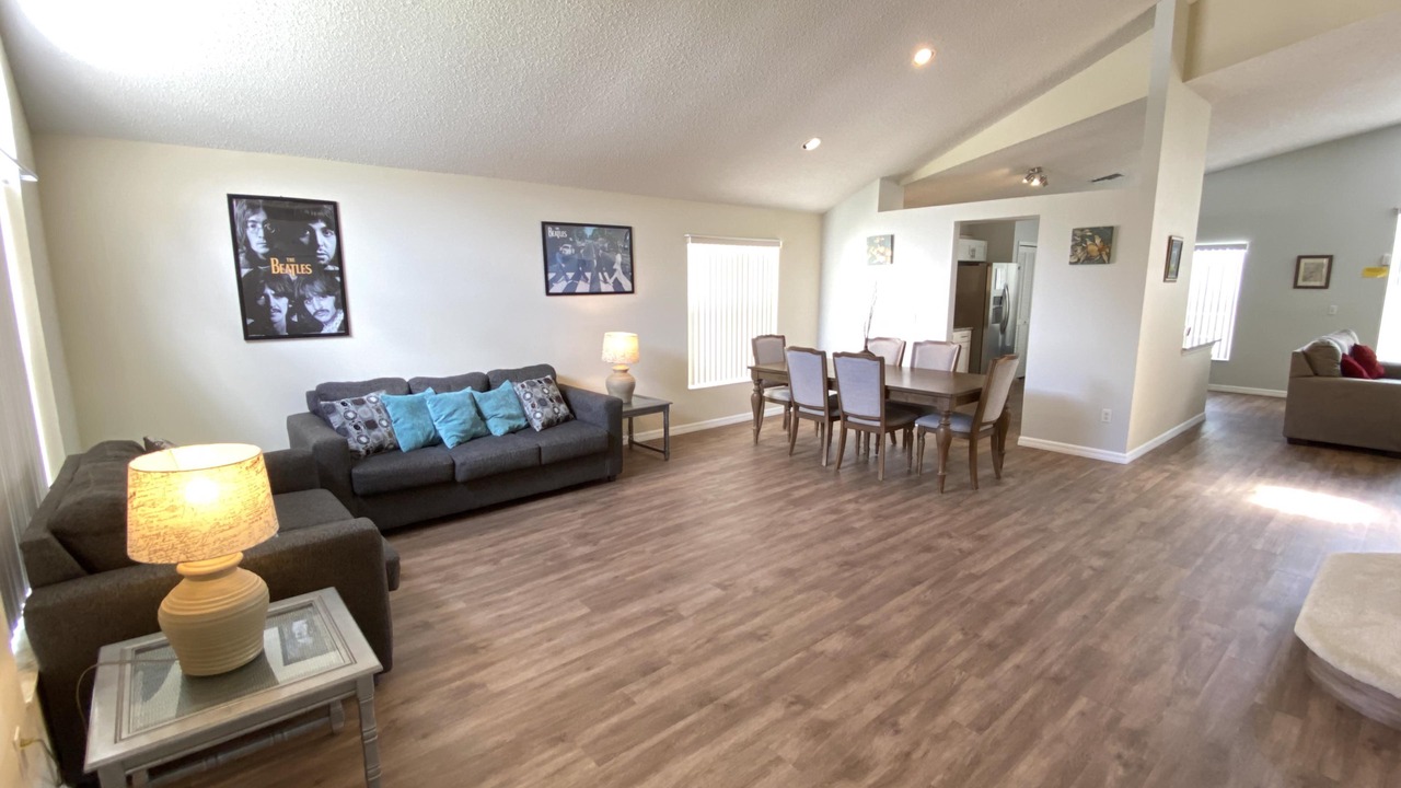 Photo of Bedroom in Lindfields