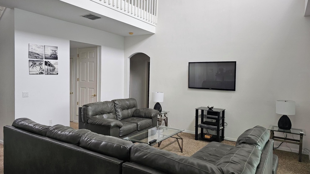 Photo of Livingroom in West Haven