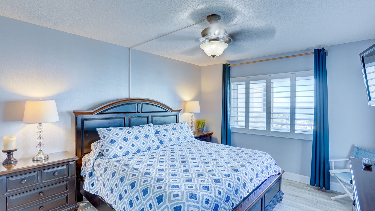Photo of Bedroom in Redington Shores