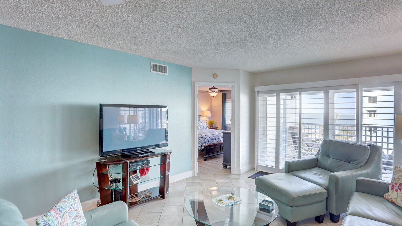 Photo of Livingroom in Redington Shores