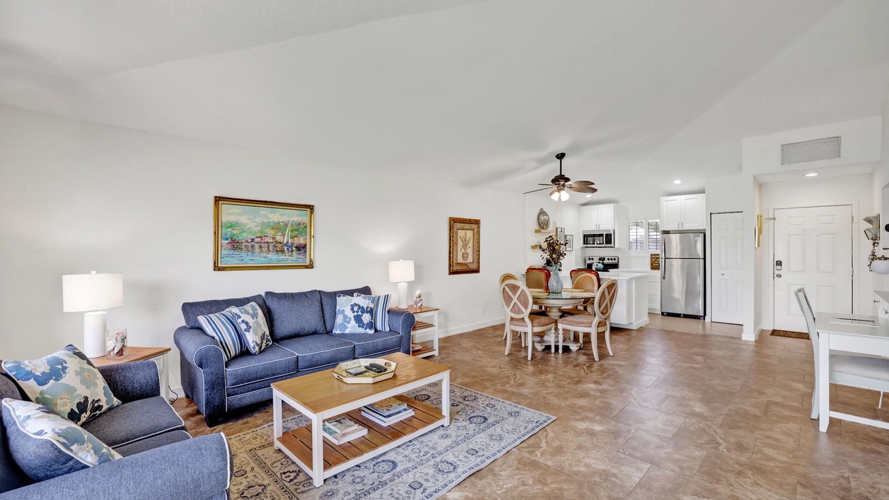 Photo of Livingroom in Palm Beach Gardens