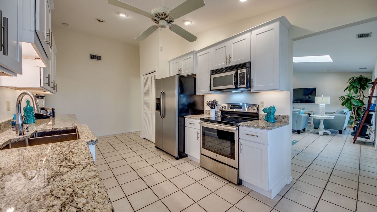 Photo of Kitchen in Caloosahatchee