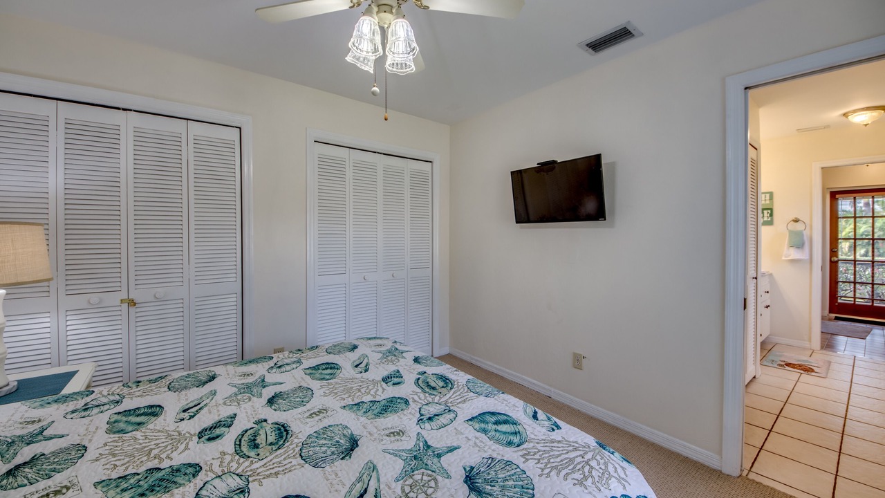 Photo of Bedroom in Caloosahatchee