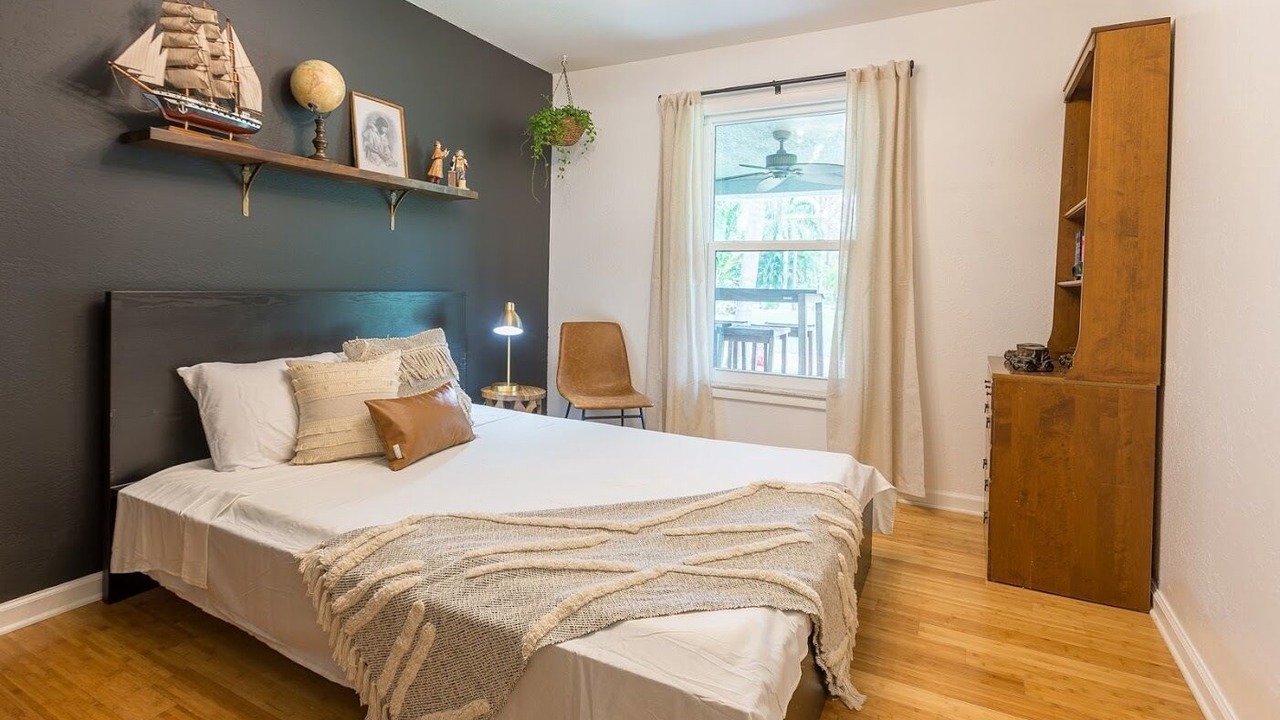 Photo of Bedroom in Jupiter Farms