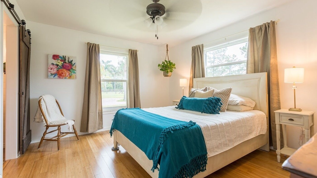 Photo of Bedroom in Jupiter Farms