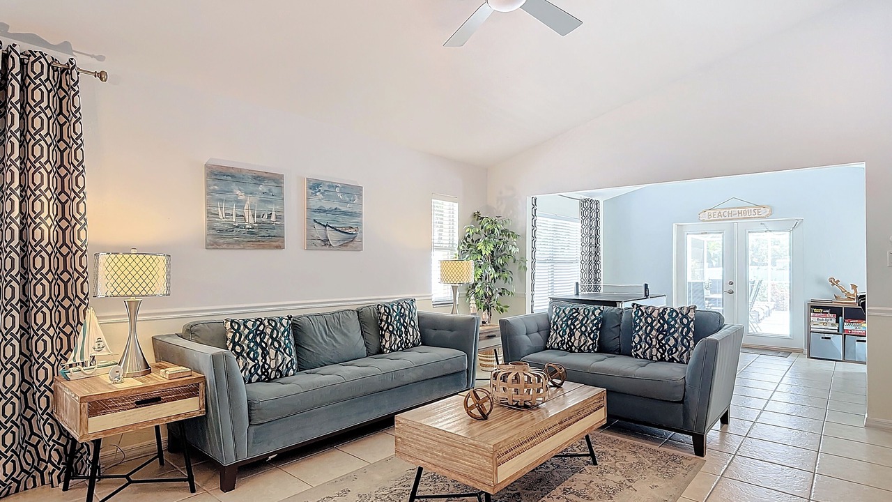 Photo of Bedroom in Naples Park