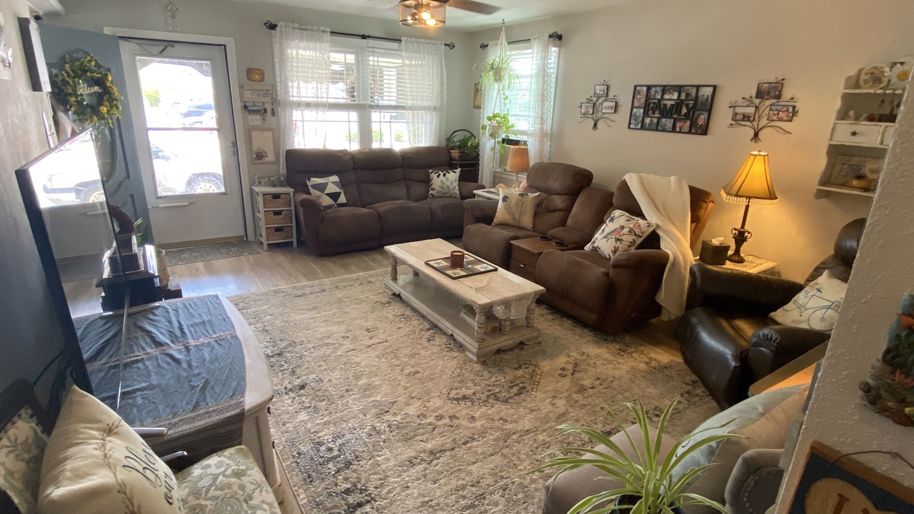 Photo of Livingroom in Gardens