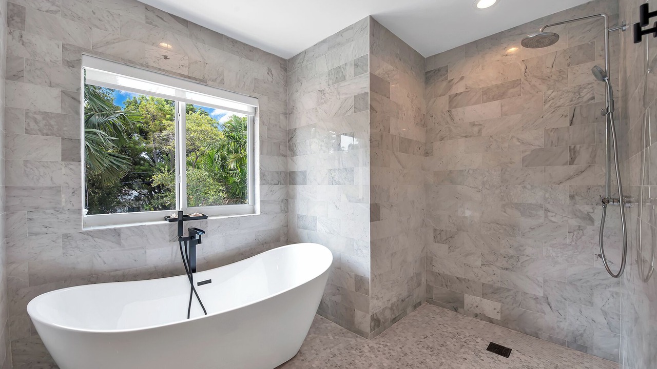 Photo of Bathroom in Coral Terrace