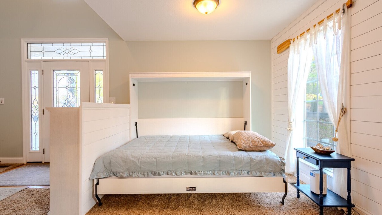 Photo of Bedroom in Rockwood