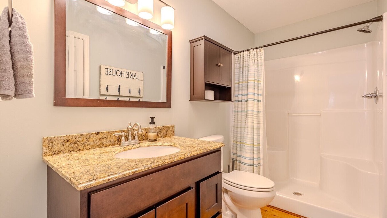 Photo of Bathroom in Rockwood
