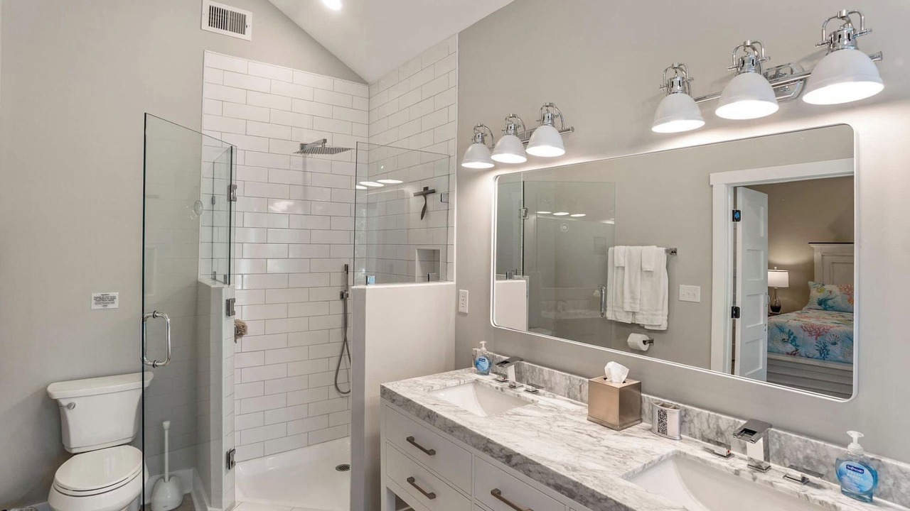 Photo of Bathroom in Bonito Boathouses
