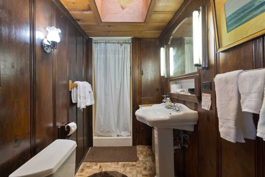 Photo of Bathroom in Missionary Ridge
