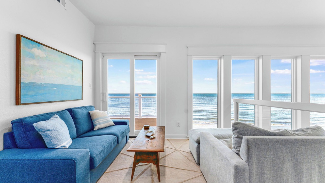 Photo of Livingroom in Treasure Beach Village