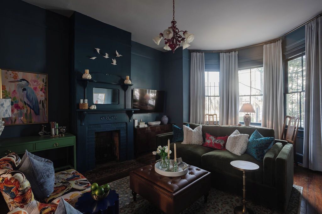 Photo of Livingroom in Thomas Square