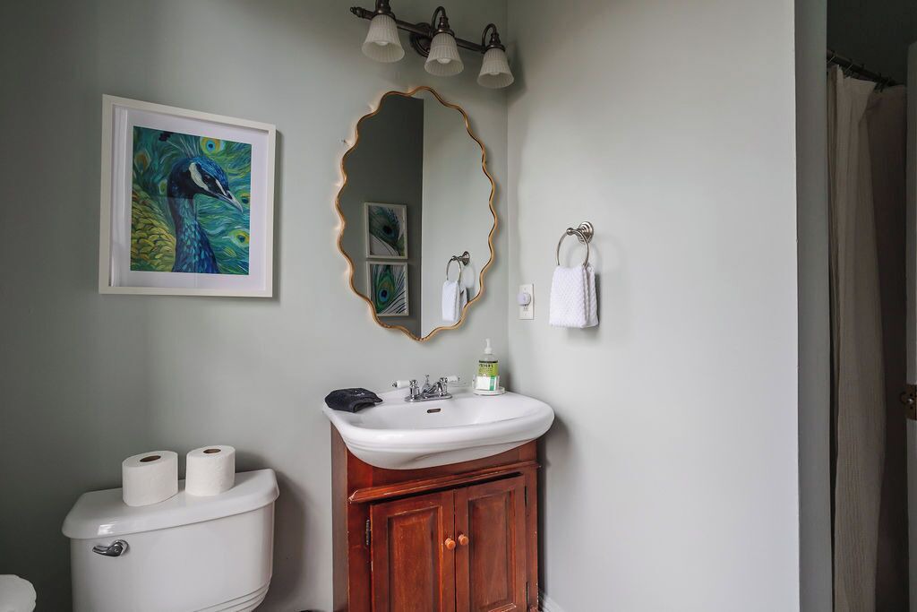 Photo of Bathroom in Thomas Square