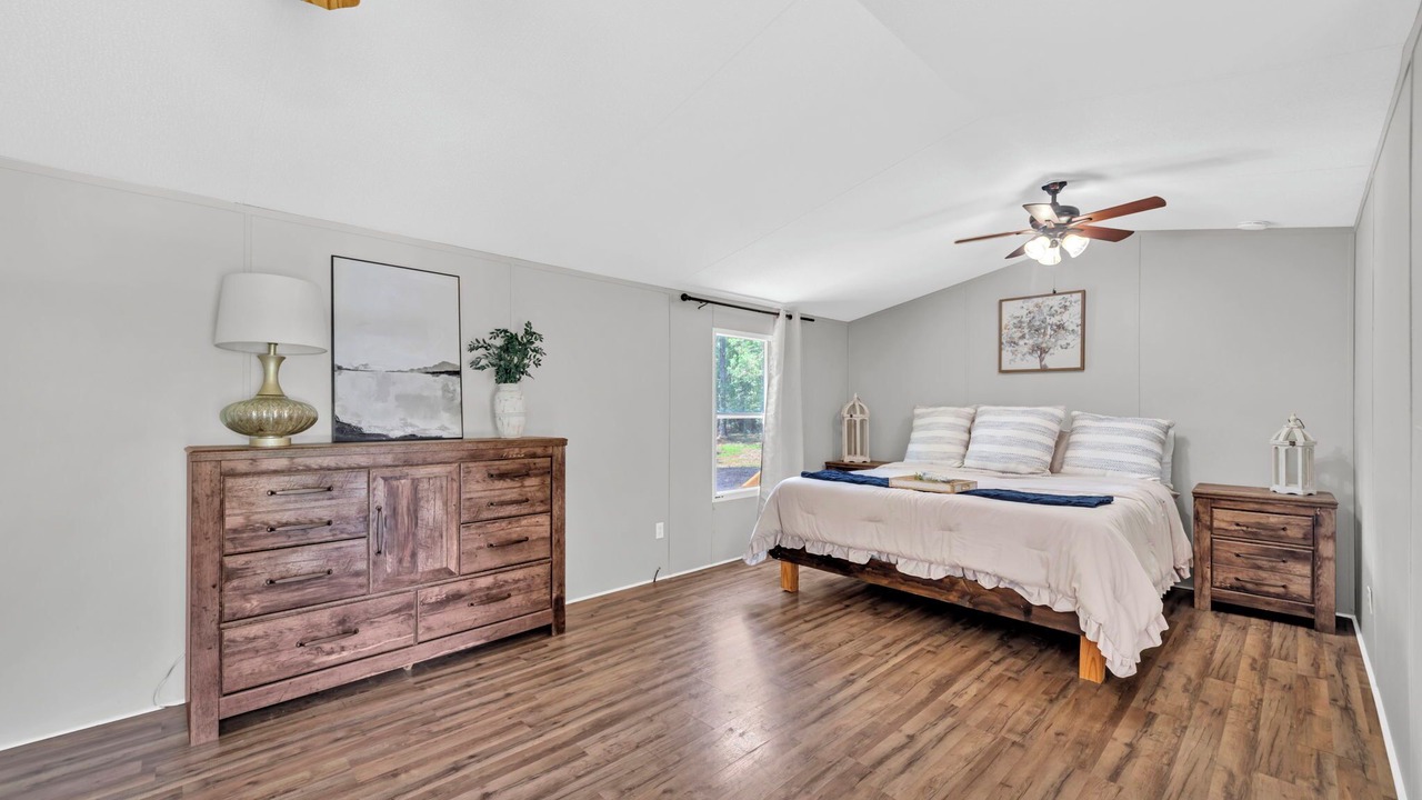 Photo of Bedroom in Baker