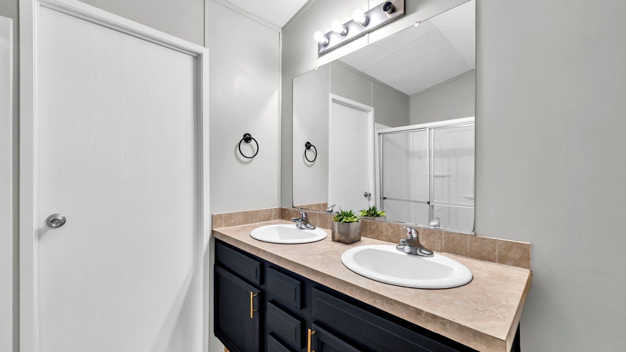 Photo of Bathroom in Baker