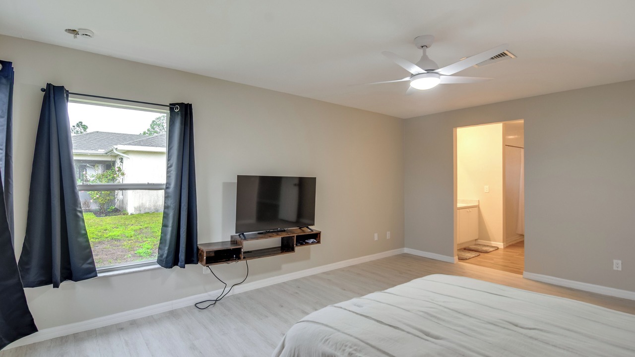 Photo of Bedroom in Harris