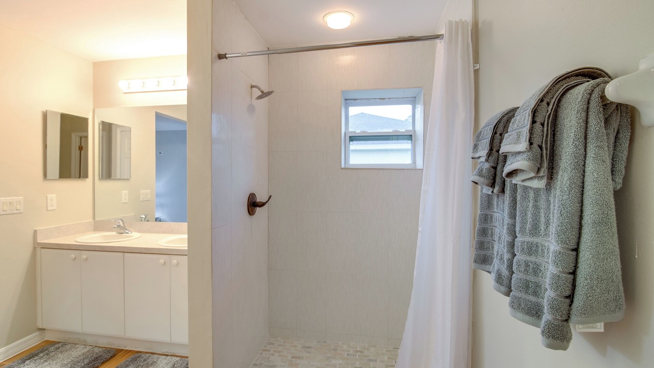 Photo of Bathroom in Harris