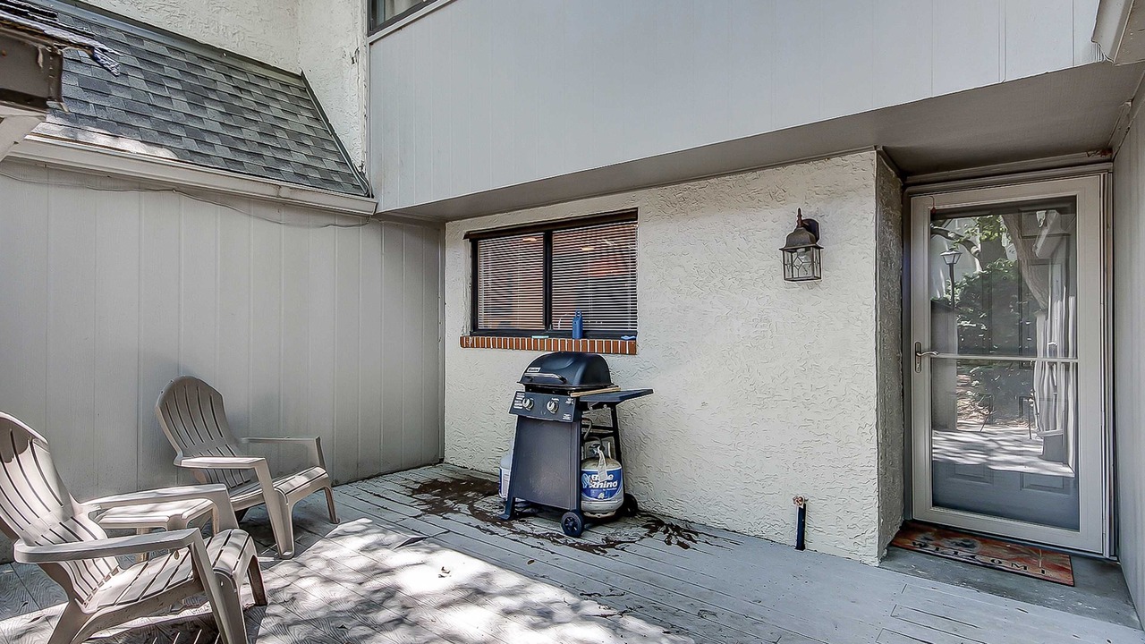 Photo of Patio Balcony in Folly Field