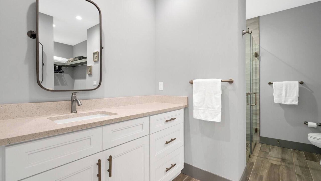 Photo of Bathroom in Poiciana Park II